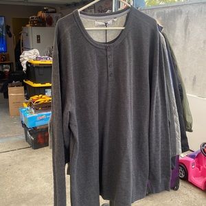 Gray long sleeve Four button shirt
